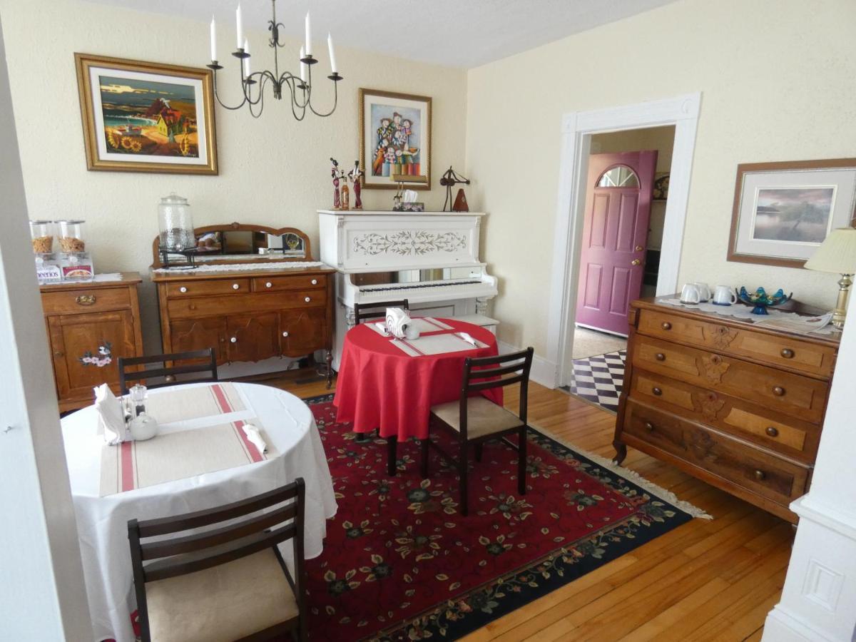 Lacasa Enshediac Bed & Breakfast 3*