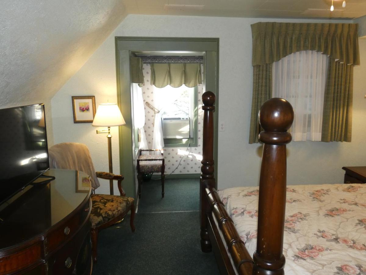 Lacasa Enshediac Bed & Breakfast